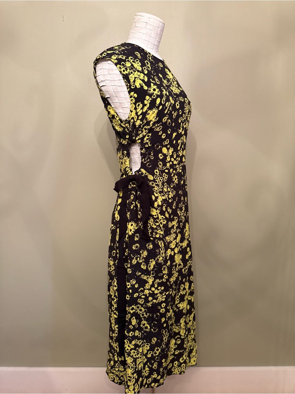 Topshop Side Cutout Tie Details Size US 4 / UK 8